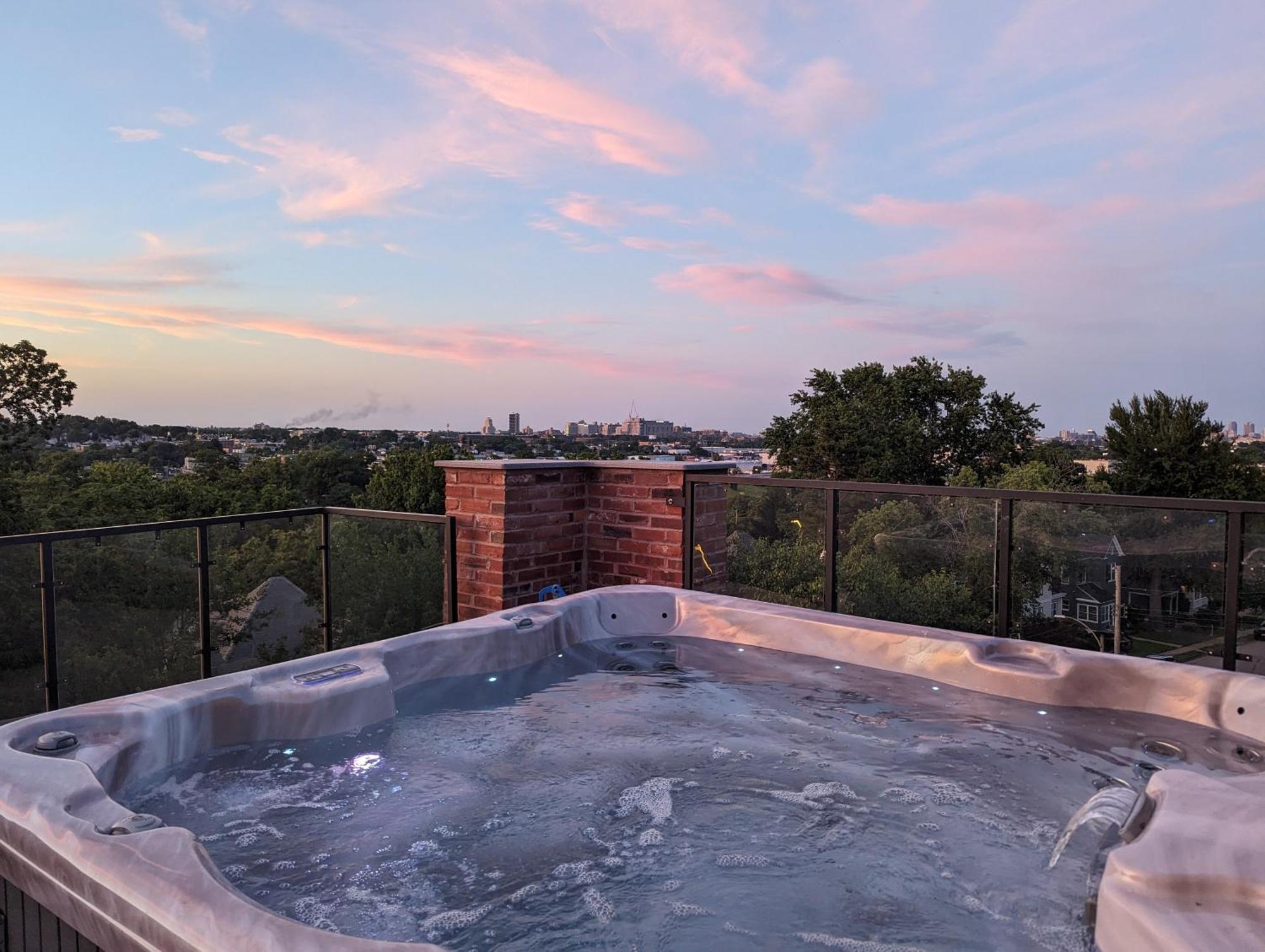 Gothic Heights Inn Clifton Heights Ngoại thất bức ảnh