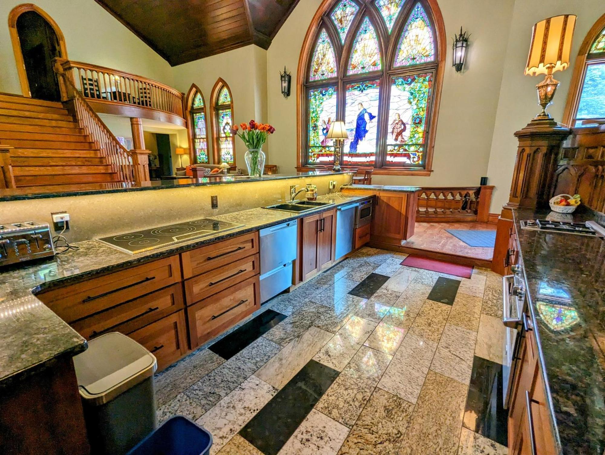 Gothic Heights Inn Clifton Heights Ngoại thất bức ảnh